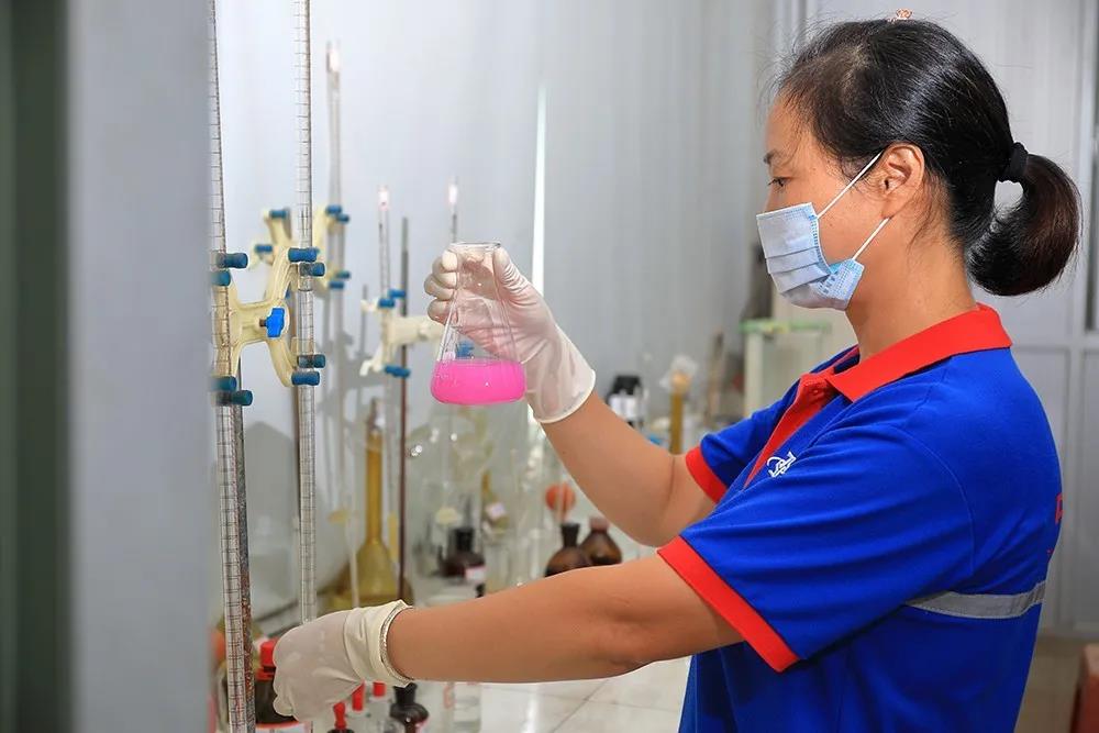 中亚丨九九重阳节，浓浓敬老情——向老员工致敬(图6)